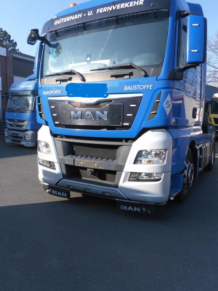 MAN TGX 18.440 Top Zustand Reifen 70 % grossesHaus - Tegljač: slika 1 MAN TGX 18.440 Top Zustand Reifen 70 % grossesHaus - Tegljač: slika 1