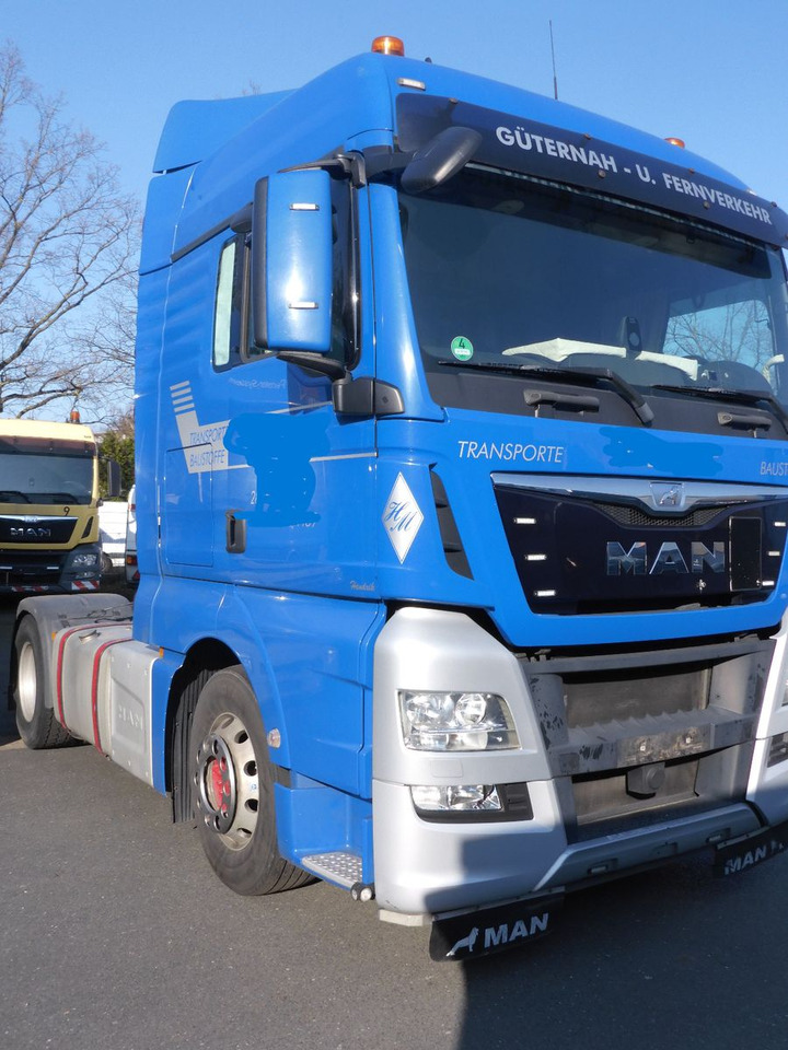 MAN TGX 18.440 Top Zustand Reifen 70 % grossesHaus - Tegljač: slika 3 MAN TGX 18.440 Top Zustand Reifen 70 % grossesHaus - Tegljač: slika 3