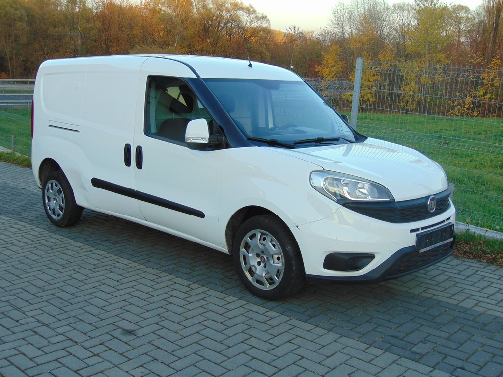 FIAT Doblo 1,6 MultiJet 105KM MAXI MAX - Mali kombi: slika 2 FIAT Doblo 1,6 MultiJet 105KM MAXI MAX - Mali kombi: slika 2