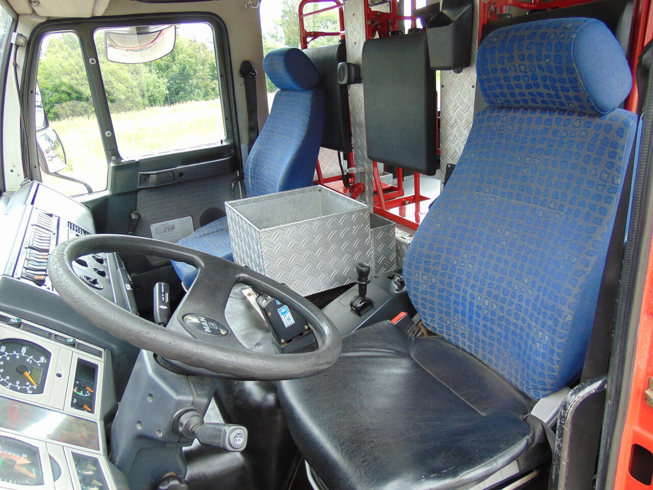 Vatrogasni kamion MAN LE14.260 4x4 MAGIRUS: slika 19