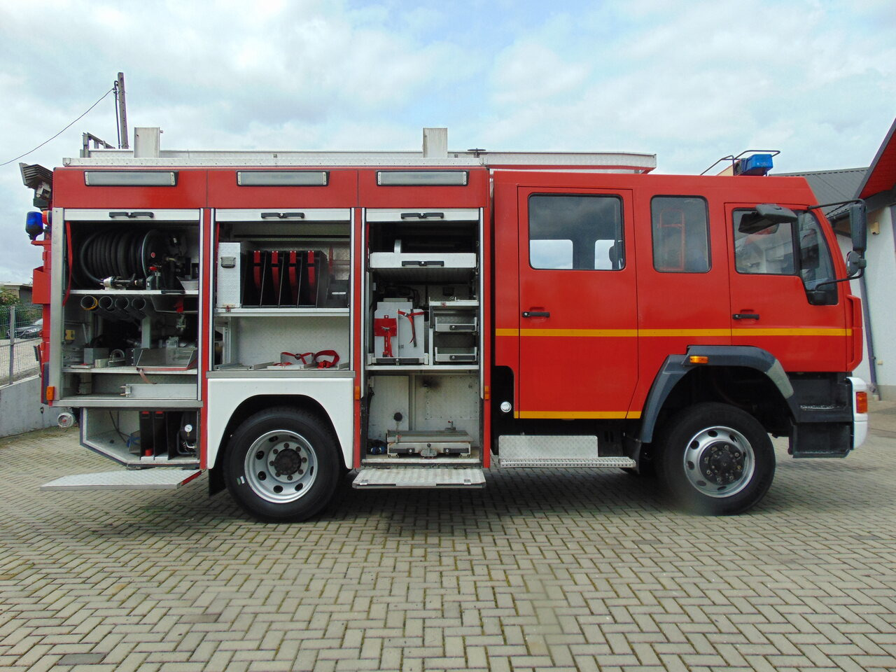 Vatrogasni kamion MAN LE14.260 4x4 MAGIRUS: slika 9