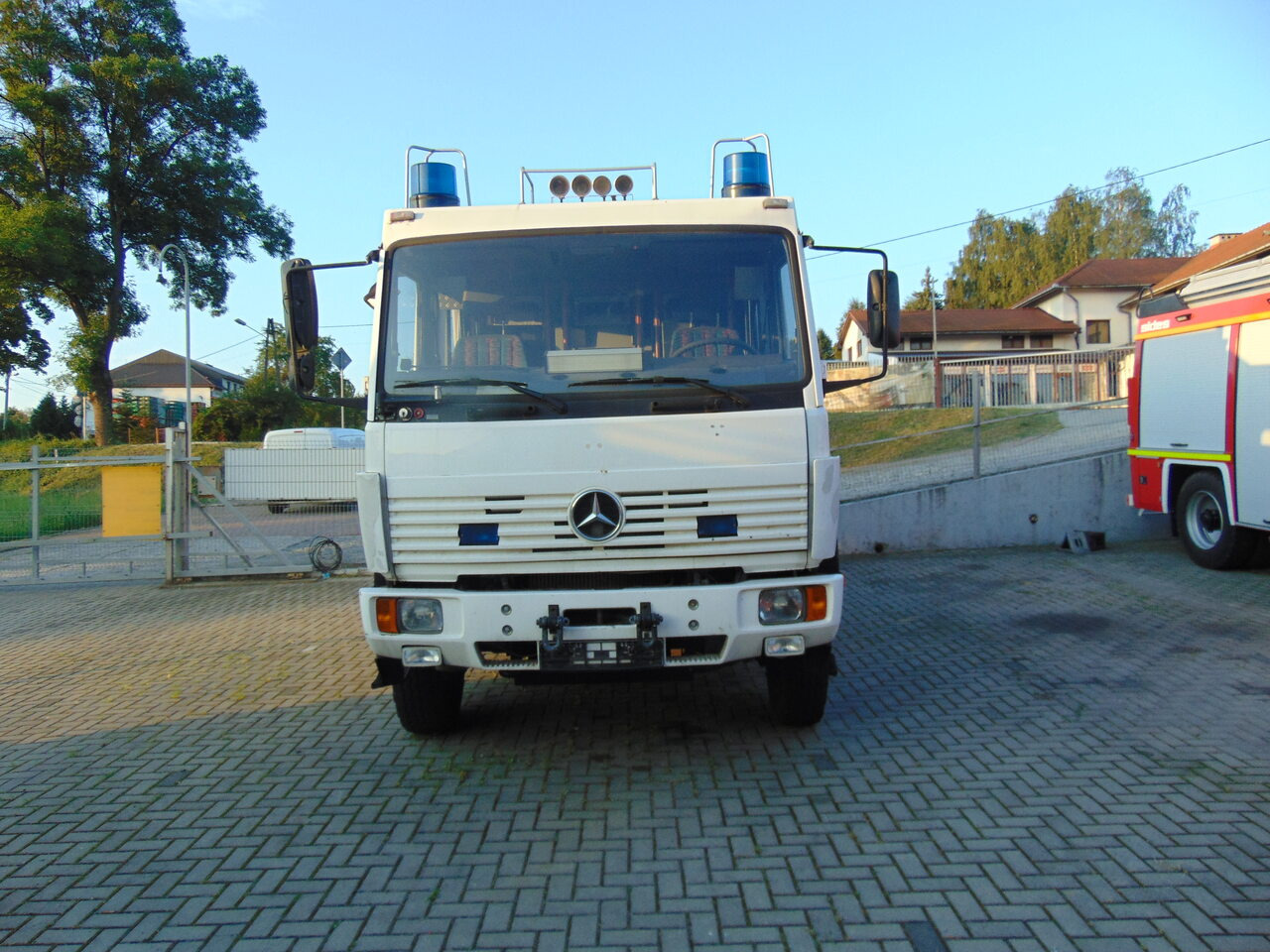 MERCEDES-BENZ 1124AF 4x4 MAGIRUS - Vatrogasni kamion: slika 5 MERCEDES-BENZ 1124AF 4x4 MAGIRUS - Vatrogasni kamion: slika 5