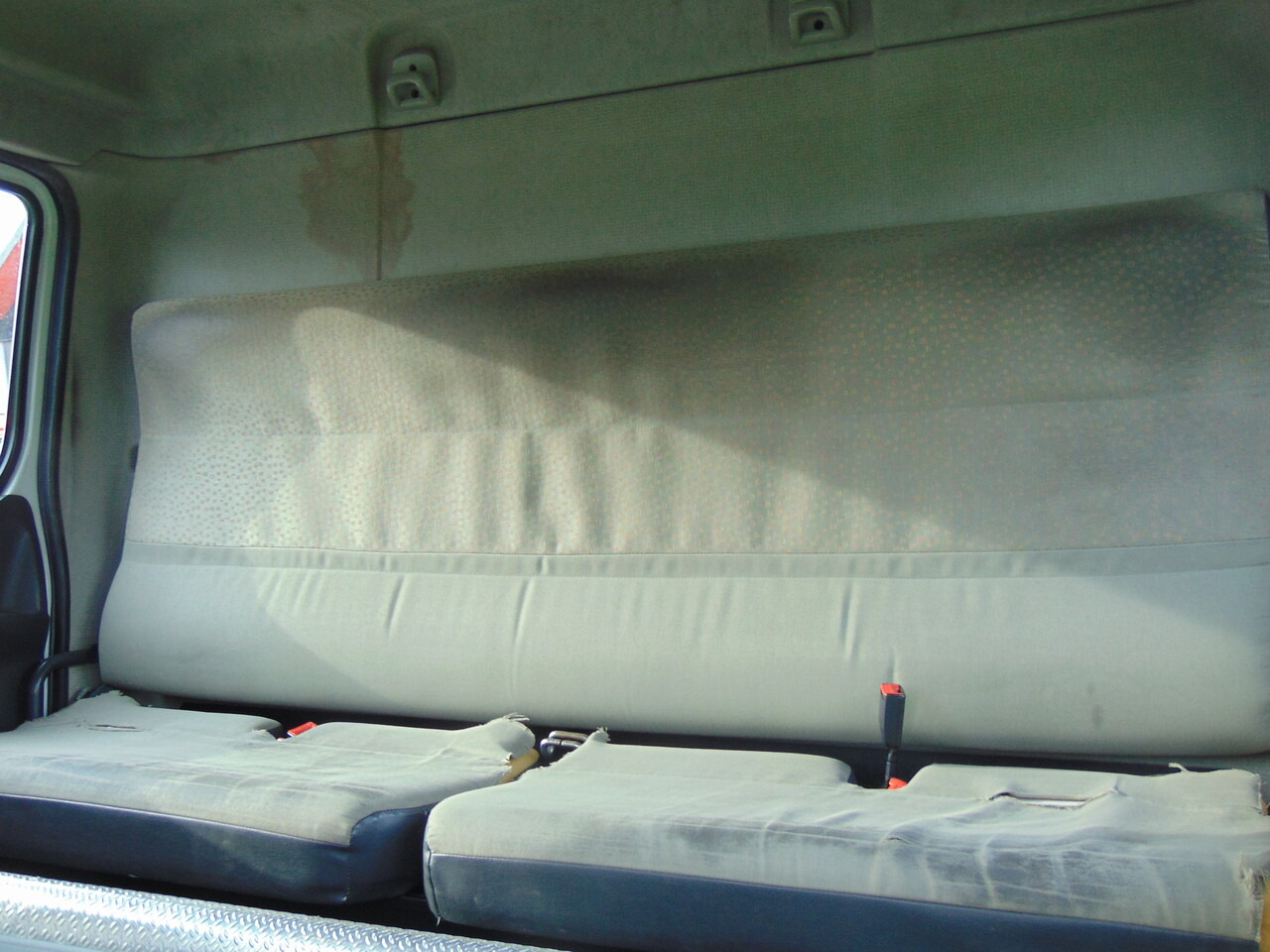 Kamion sa ceradom RENAULT Midlum 240DXi: slika 10