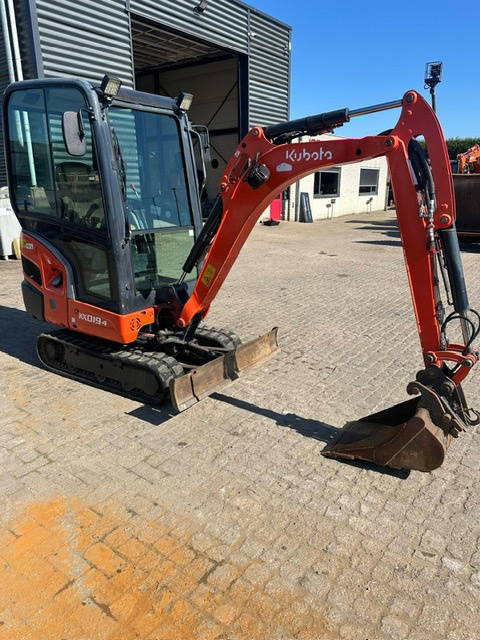 Kubota KX019-4 - Mini bager: slika 3 Kubota KX019-4 - Mini bager: slika 3
