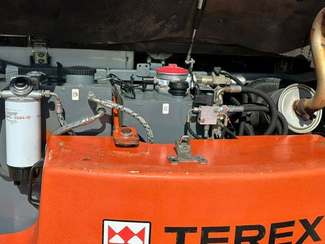 Bager guseničar Terex TC125: slika 16