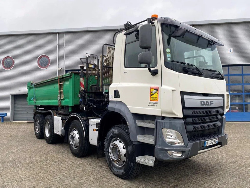 DAF CF410 / 8X4 / BIG AXLE / FULL-STEEL /2 SIDE TIPPER/ ONLY:363247 KM / AUTOMATIC / EURO-6 / 2014 - Kamion sa dizalicom: slika 2 DAF CF410 / 8X4 / BIG AXLE / FULL-STEEL /2 SIDE TIPPER/ ONLY:363247 KM / AUTOMATIC / EURO-6 / 2014 - Kamion sa dizalicom: slika 2