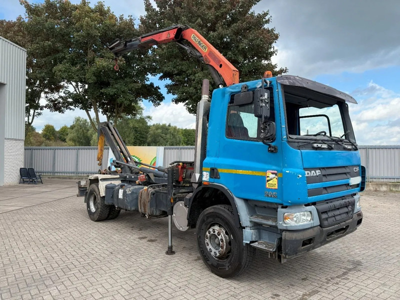 DAF CF75-310 / ENGINE RUNNING / PALFINGER PK10000 / FULL STEEL / 252039 KM / MANUAL / EURO-3 / 2005 - Kamion sa dizalicom: slika 2 DAF CF75-310 / ENGINE RUNNING / PALFINGER PK10000 / FULL STEEL / 252039 KM / MANUAL / EURO-3 / 2005 - Kamion sa dizalicom: slika 2