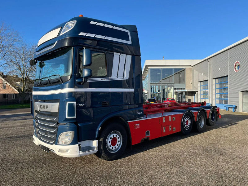 DAF XF106-530 8X2 / AJK HOOKLIFT 25000KG / 9 TON FRONT AXLE / NAVI / ONLY:612482 KM / SSC / AUTOMATIC / EURO-6 / 2019 - Kamion sa hidrauličnom kukom: slika 1 DAF XF106-530 8X2 / AJK HOOKLIFT 25000KG / 9 TON FRONT AXLE / NAVI / ONLY:612482 KM / SSC / AUTOMATIC / EURO-6 / 2019 - Kamion sa hidrauličnom kukom: slika 1