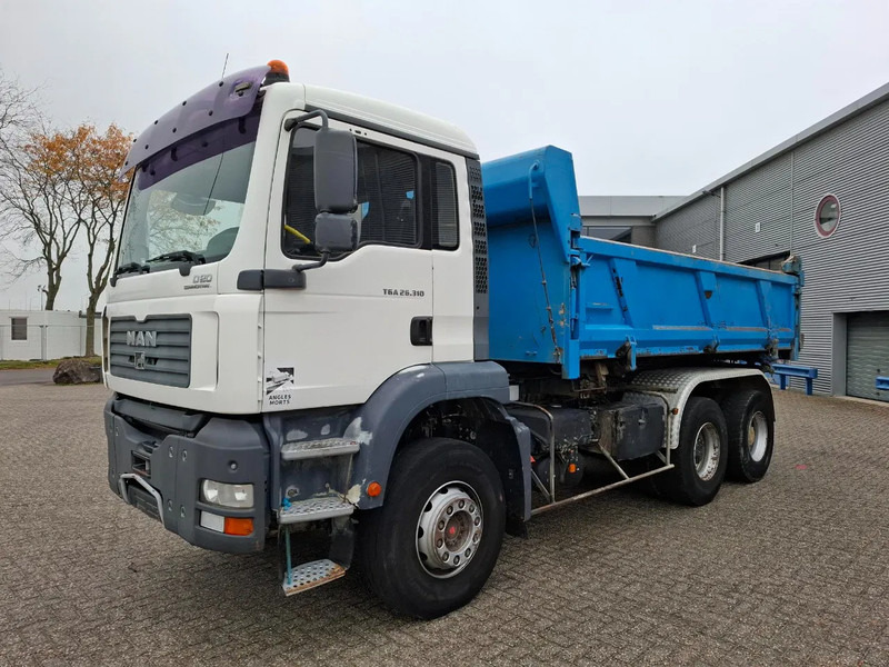 MAN TGA 26.310 / 6X4 / 2XBIG AXLE / 2SIDE TIPPER / ONLY:545423 KM / TUV:06-05-2026 / FULL-STEEL / AIRCO / MANUAL / EURO-4 / 2005 - Istovarivač: slika 3 MAN TGA 26.310 / 6X4 / 2XBIG AXLE / 2SIDE TIPPER / ONLY:545423 KM / TUV:06-05-2026 / FULL-STEEL / AIRCO / MANUAL / EURO-4 / 2005 - Istovarivač: slika 3