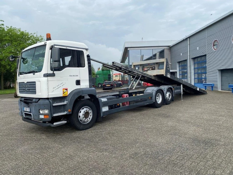 MAN TGA26.320 / SLIDING PLATEAU / WINCH / LIFT AXLE / MACHINE CARRIER / MANUAL / EURO-4 / 2007 - Kamion sa tovarnim sandukom: slika 1 MAN TGA26.320 / SLIDING PLATEAU / WINCH / LIFT AXLE / MACHINE CARRIER / MANUAL / EURO-4 / 2007 - Kamion sa tovarnim sandukom: slika 1