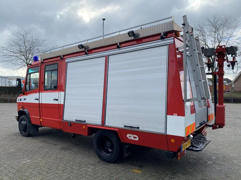 Mercedes-Benz 811D / NL VAN / DOUBLE CREWCAB / DOUBLE AIR REAR / TOP CONDITION / ONLY:16261 KM / MARGE!! / TUV:01-12-2025 / AUTOMATIC / 1992 - Vatrogasni kamion: slika 2 Mercedes-Benz 811D / NL VAN / DOUBLE CREWCAB / DOUBLE AIR REAR / TOP CONDITION / ONLY:16261 KM / MARGE!! / TUV:01-12-2025 / AUTOMATIC / 1992 - Vatrogasni kamion: slika 2