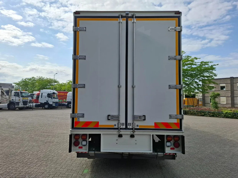 Mercedes-Benz Actros 1843 / GERMAN FLOWER TRUCK / 162021 KM / ISOLATED BOX / COOL & HEATED / NAVI / PLATFORM 1500 KG / TOP CONDITION / FULL-AI - Hrana kamion: slika 4 Mercedes-Benz Actros 1843 / GERMAN FLOWER TRUCK / 162021 KM / ISOLATED BOX / COOL & HEATED / NAVI / PLATFORM 1500 KG / TOP CONDITION / FULL-AI - Hrana kamion: slika 4