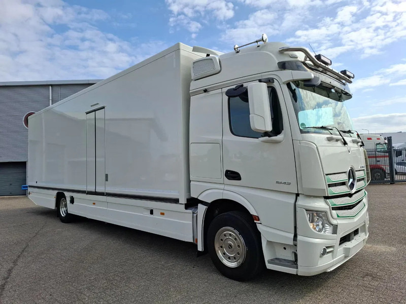 Mercedes-Benz Actros 1843 / GERMAN FLOWER TRUCK / 162021 KM / ISOLATED BOX / COOL & HEATED / NAVI / PLATFORM 1500 KG / TOP CONDITION / FULL-AI - Hrana kamion: slika 2 Mercedes-Benz Actros 1843 / GERMAN FLOWER TRUCK / 162021 KM / ISOLATED BOX / COOL & HEATED / NAVI / PLATFORM 1500 KG / TOP CONDITION / FULL-AI - Hrana kamion: slika 2