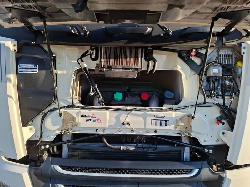 Tegljač DAF XF106-460 / INTARDER / DEB / MANUAL / AIRCO / CLEAN TRUCK / EURO-6 / 2014: slika 7