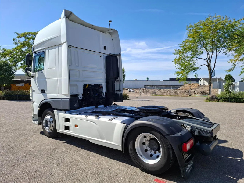 DAF XF106-460 / INTARDER / DOUBLE TANK / PARKCOOL / TUV:12-04-2026 / ACC / LWDS / ALCOA / AUTOMATIC / EURO-6 / 2017 - Tegljač: slika 3 DAF XF106-460 / INTARDER / DOUBLE TANK / PARKCOOL / TUV:12-04-2026 / ACC / LWDS / ALCOA / AUTOMATIC / EURO-6 / 2017 - Tegljač: slika 3