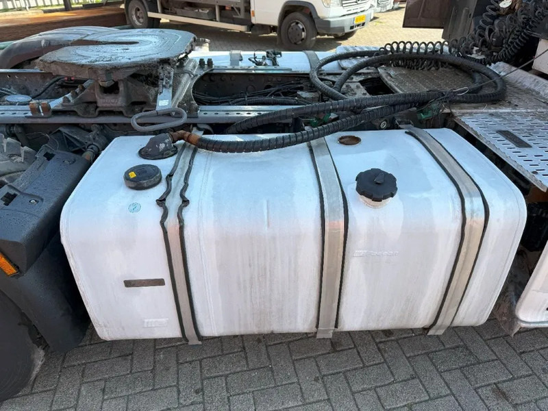 Tegljač DAF XF106-480 / ENGINE RUNNING / INTARDER / HYDRAULICS / ONLY:280248 KM / PARKCOOL / LWDS / AUTOMATIC / EURO-6 / 2022: slika 16 Tegljač DAF XF106-480 / ENGINE RUNNING / INTARDER / HYDRAULICS / ONLY:280248 KM / PARKCOOL / LWDS / AUTOMATIC / EURO-6 / 2022: slika 16