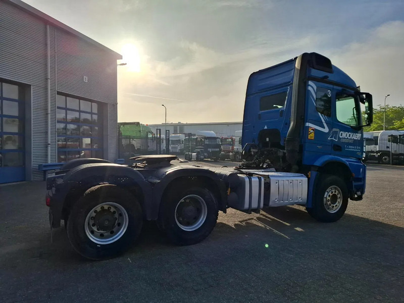 Mercedes-Benz Arocs 2851 / 6X4 / HYDRAULICS / BIG AXLE / ALCOA / AIRCO / AUTOMATIC / EURO-6 / 2015 - Tegljač: slika 5 Mercedes-Benz Arocs 2851 / 6X4 / HYDRAULICS / BIG AXLE / ALCOA / AIRCO / AUTOMATIC / EURO-6 / 2015 - Tegljač: slika 5