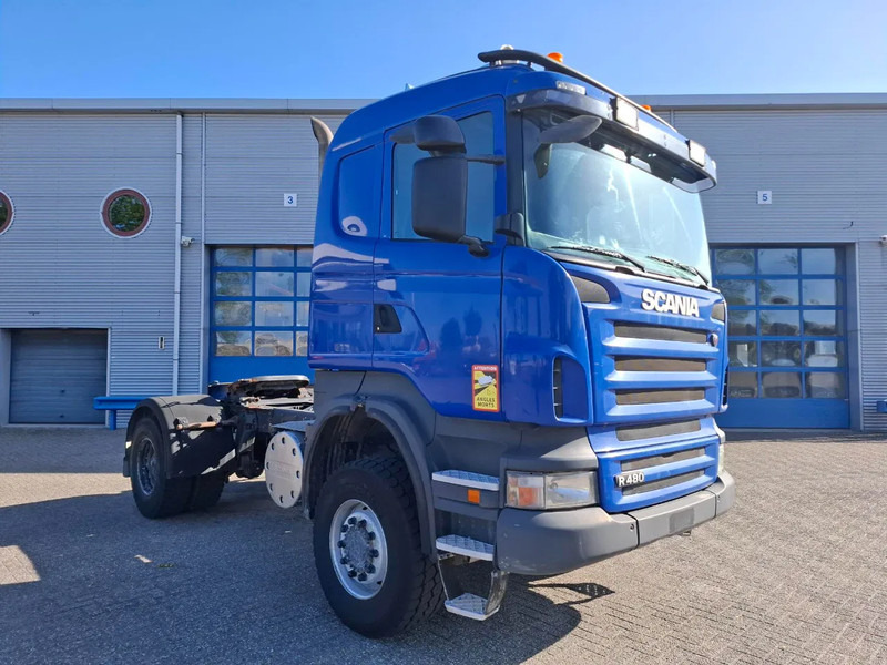 Scania R480 / 4X4 / BIG AXLE / PTO PREPAIRED / ONLY:441129 KM / MANUAL / EURO-4 / 2009 - Tegljač: slika 2 Scania R480 / 4X4 / BIG AXLE / PTO PREPAIRED / ONLY:441129 KM / MANUAL / EURO-4 / 2009 - Tegljač: slika 2