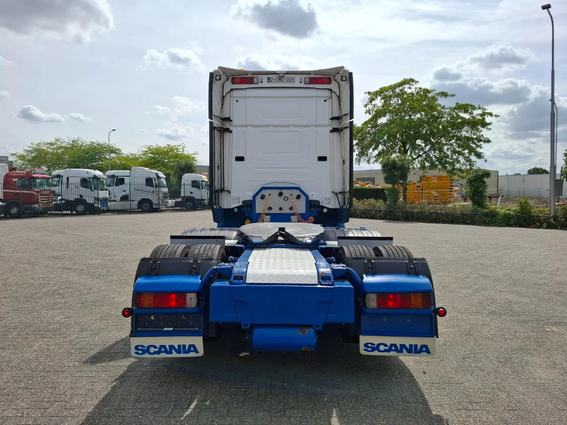 Scania R560 V8 / BOOGIE / HYDRAULICS / FULL-AIR / AUTOMATIC / EURO-5 / 2012 - Tegljač: slika 4 Scania R560 V8 / BOOGIE / HYDRAULICS / FULL-AIR / AUTOMATIC / EURO-5 / 2012 - Tegljač: slika 4