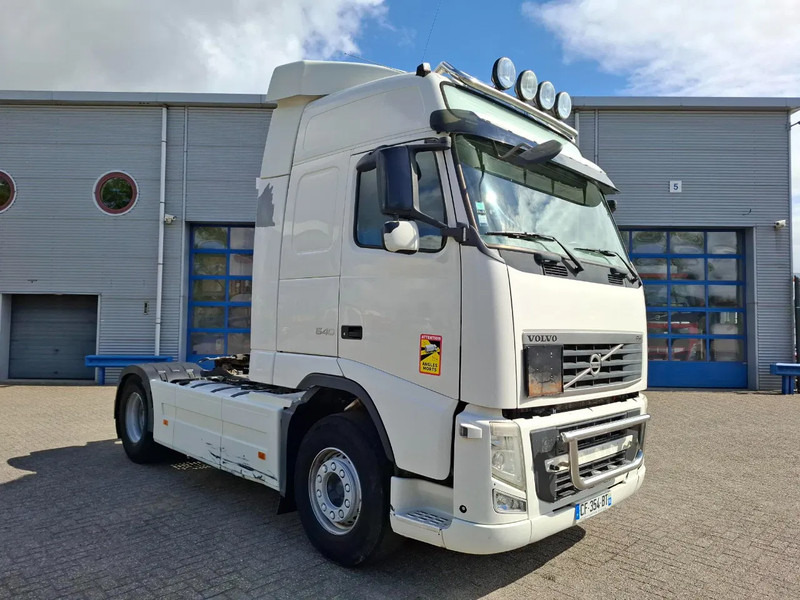 Volvo FH13-540 / HYDRAULICS / VEB+ / TUV:01-04-2026 / FRIDGE / AIRCO / SIDESKIRTS / AUTOMATIC / EURO-5 / 2012 - Tegljač: slika 2 Volvo FH13-540 / HYDRAULICS / VEB+ / TUV:01-04-2026 / FRIDGE / AIRCO / SIDESKIRTS / AUTOMATIC / EURO-5 / 2012 - Tegljač: slika 2