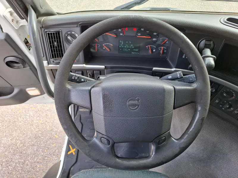 Tegljač Volvo FM11-410 / RETARDER / AIRCO / AUTOMATIC / EURO-5 / 2011: slika 13 Tegljač Volvo FM11-410 / RETARDER / AIRCO / AUTOMATIC / EURO-5 / 2011: slika 13