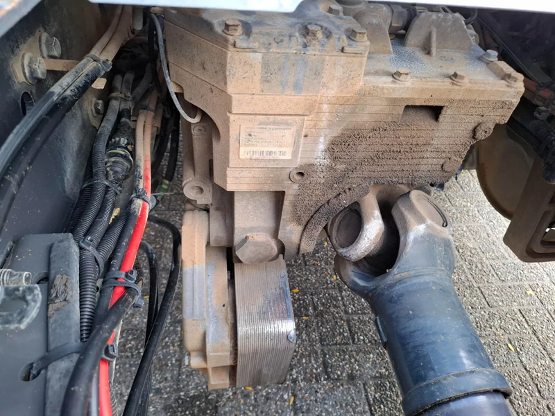 Tegljač Volvo FM11-410 / RETARDER / AIRCO / AUTOMATIC / EURO-5 / 2011: slika 10 Tegljač Volvo FM11-410 / RETARDER / AIRCO / AUTOMATIC / EURO-5 / 2011: slika 10