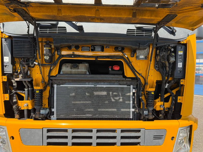 Volvo FH12-420 / CRANE AMCO VEBA V8204S / REMOTE / XENON / AIRCO / ANALOGE TACHO / MANUAL / EURO-3 / 2003 Volvo FH12-420 / CRANE AMCO VEBA V8204S / REMOTE / XENON / AIRCO / ANALOGE TACHO / MANUAL / EURO-3 / 2003: slika 11