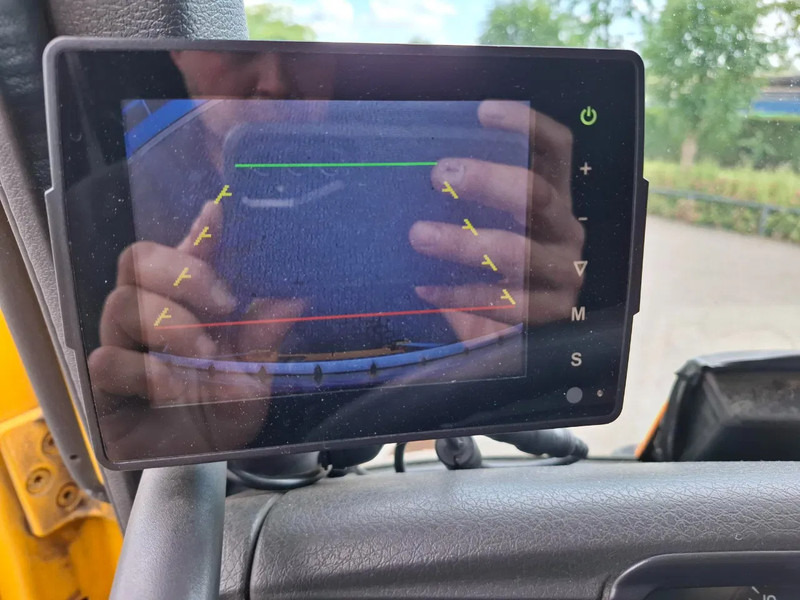 Kamion sa zatvorenim sandukom Volvo FH13-420 / NL TRUCK / PLATFORM 2000KG / AIRCO / FRIDGE / AUTOMATIC / EURO-5 / 2010: slika 20