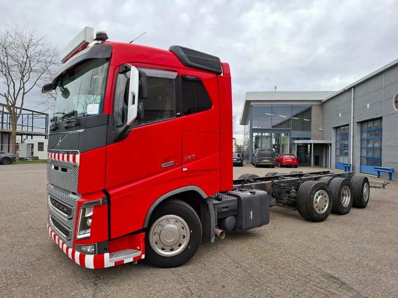 Volvo FH16-750 / VEB+ / ONLY:349761 KM / 9TON FRONT AXLE / INLINER / TECHNICAL 60TON / FULL-AIR / AUTOMATIC / EURO-6 / 2016 - Kamion sa golom šasijom i zatvorenom kabinom: slika 1 Volvo FH16-750 / VEB+ / ONLY:349761 KM / 9TON FRONT AXLE / INLINER / TECHNICAL 60TON / FULL-AIR / AUTOMATIC / EURO-6 / 2016 - Kamion sa golom šasijom i zatvorenom kabinom: slika 1