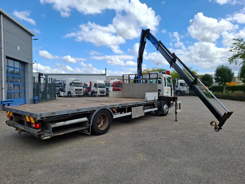 Volvo FL6-220 / HMF 910 / REMOTE / ONLY:493620 KM / AIRCO / FULL-AIR / MANUAL / EURO-3 / 2003 - Kamion sa dizalicom: slika 5 Volvo FL6-220 / HMF 910 / REMOTE / ONLY:493620 KM / AIRCO / FULL-AIR / MANUAL / EURO-3 / 2003 - Kamion sa dizalicom: slika 5