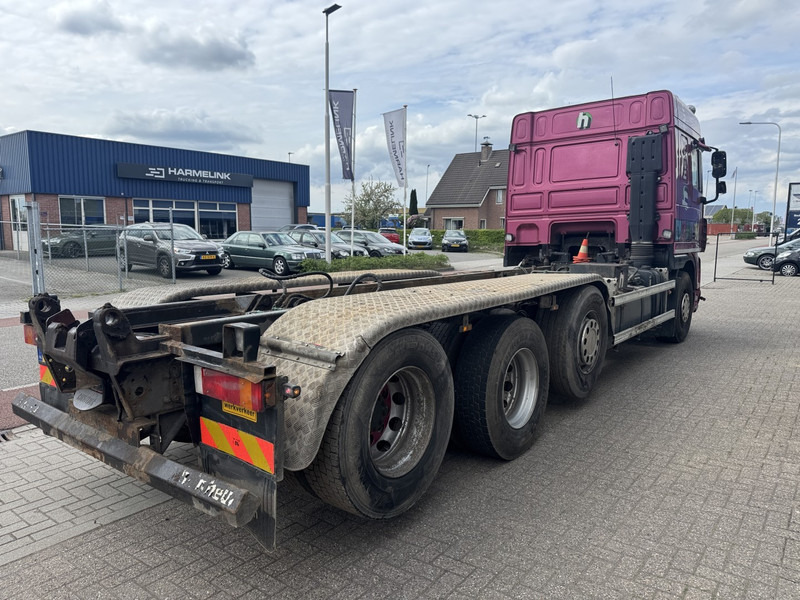 DAF XF-510 8x2 Chassis, Manual - Kamion sa golom šasijom i zatvorenom kabinom: slika 5 DAF XF-510 8x2 Chassis, Manual - Kamion sa golom šasijom i zatvorenom kabinom: slika 5