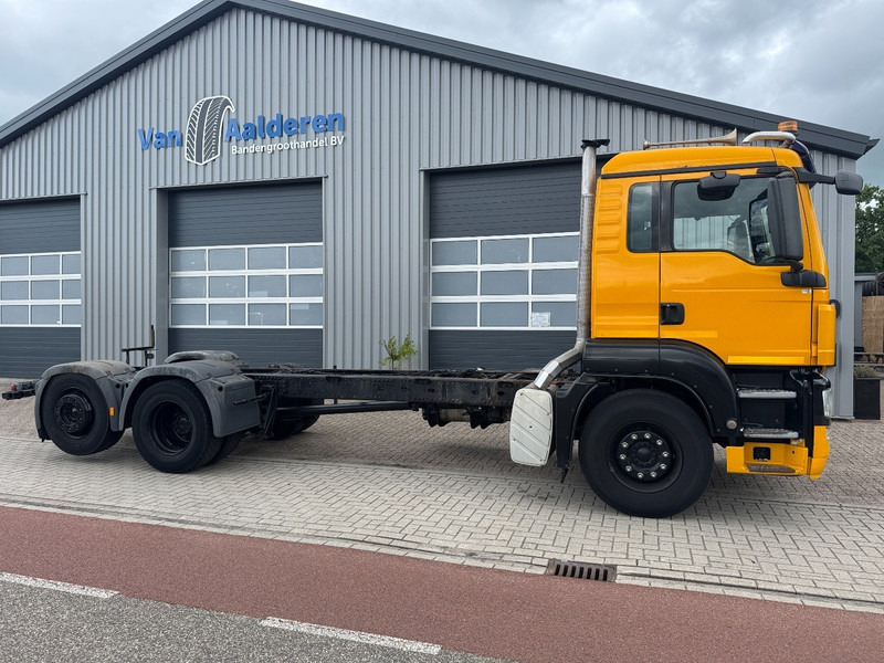 MAN TGS 26.360 6x2, Manual Gear, Steering Axle - Kamion sa golom šasijom i zatvorenom kabinom: slika 2 MAN TGS 26.360 6x2, Manual Gear, Steering Axle - Kamion sa golom šasijom i zatvorenom kabinom: slika 2