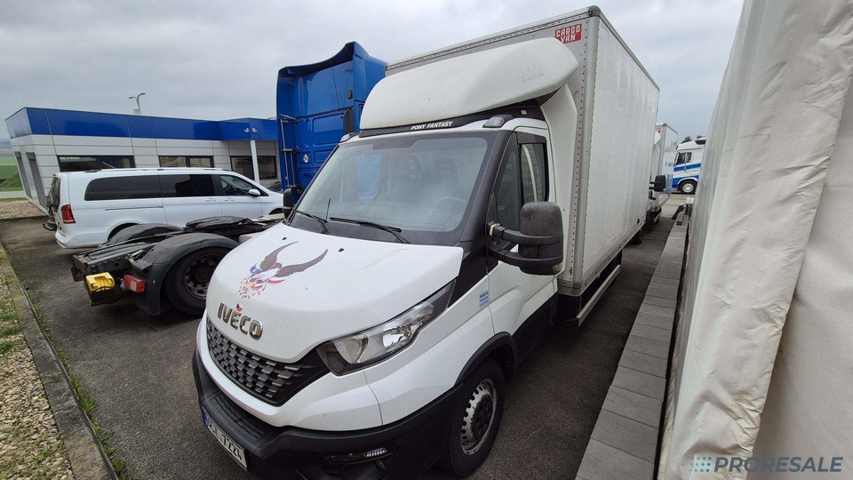 IVECO DAILY 35S16 skříň - 8 palet - Dostavno vozilo sa zatvorenim sandukom: slika 2 IVECO DAILY 35S16 skříň - 8 palet - Dostavno vozilo sa zatvorenim sandukom: slika 2