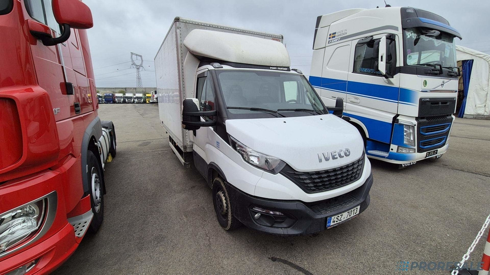 IVECO DAILY 35S16 skříň - 8 palet - Dostavno vozilo sa zatvorenim sandukom: slika 1 IVECO DAILY 35S16 skříň - 8 palet - Dostavno vozilo sa zatvorenim sandukom: slika 1