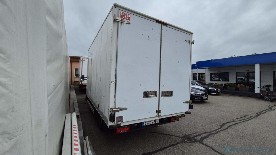 IVECO DAILY 35S16 skříň - 8 palet - Dostavno vozilo sa zatvorenim sandukom: slika 3 IVECO DAILY 35S16 skříň - 8 palet - Dostavno vozilo sa zatvorenim sandukom: slika 3