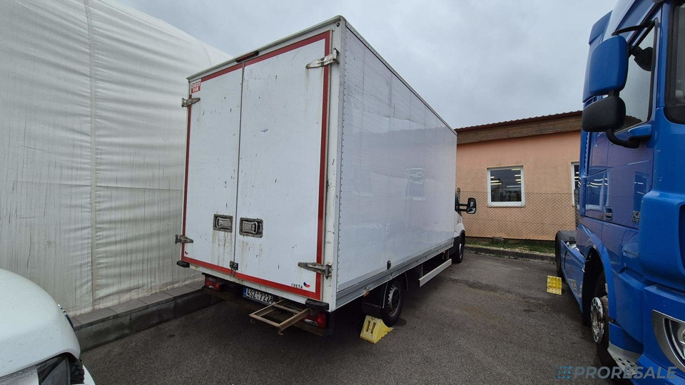 IVECO DAILY 35S16 skříň - 8 palet - Dostavno vozilo sa zatvorenim sandukom: slika 4 IVECO DAILY 35S16 skříň - 8 palet - Dostavno vozilo sa zatvorenim sandukom: slika 4