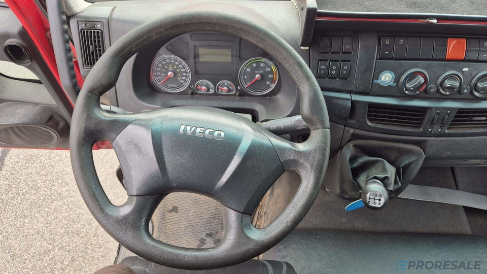 IVECO EUROCARGO ML 140E28 EURO 5 - valník s plachtou + hydraulické čelo 1,5 t - Kamion sa ceradom: slika 5 IVECO EUROCARGO ML 140E28 EURO 5 - valník s plachtou + hydraulické čelo 1,5 t - Kamion sa ceradom: slika 5