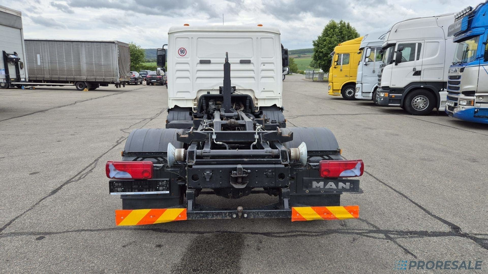 MAN TGL 12.180 4x2 BB EURO 3 - Hákový nosič kontejnerů - Kamion sa hidrauličnom kukom: slika 4 MAN TGL 12.180 4x2 BB EURO 3 - Hákový nosič kontejnerů - Kamion sa hidrauličnom kukom: slika 4