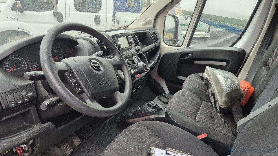 OPEL MOVANO 2,2 CDTi 121 kW - nepojízdný - demontovaný motor s převodovkou - Dostavno vozilo hladnjača: slika 2 OPEL MOVANO 2,2 CDTi 121 kW - nepojízdný - demontovaný motor s převodovkou - Dostavno vozilo hladnjača: slika 2