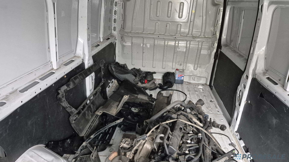 OPEL MOVANO 2,2 CDTi 121 kW - nepojízdný - demontovaný motor s převodovkou - Dostavno vozilo hladnjača: slika 5 OPEL MOVANO 2,2 CDTi 121 kW - nepojízdný - demontovaný motor s převodovkou - Dostavno vozilo hladnjača: slika 5