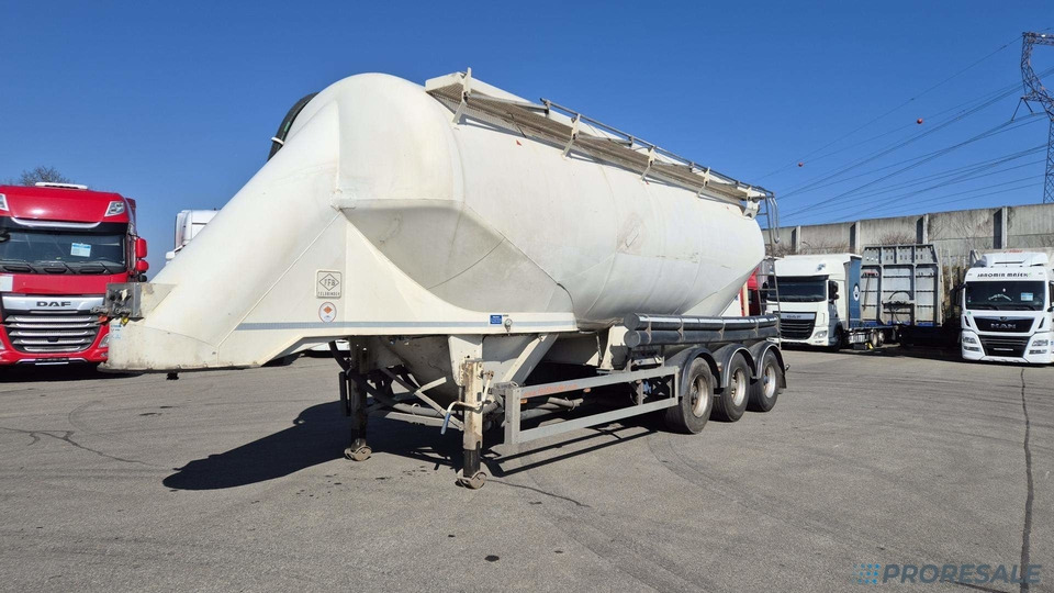 OSTATNÍ FELDBINDER EUT 40.3 SILOCISTERNA - 2 komory - 40 m3 - Silo cisterna: slika 2 OSTATNÍ FELDBINDER EUT 40.3 SILOCISTERNA - 2 komory - 40 m3 - Silo cisterna: slika 2