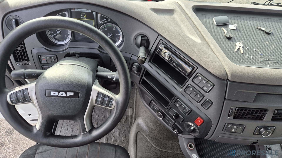 DAF XF 450 FT LOW DECK SSC EURO 6 - Tegljač: slika 4 DAF XF 450 FT LOW DECK SSC EURO 6 - Tegljač: slika 4