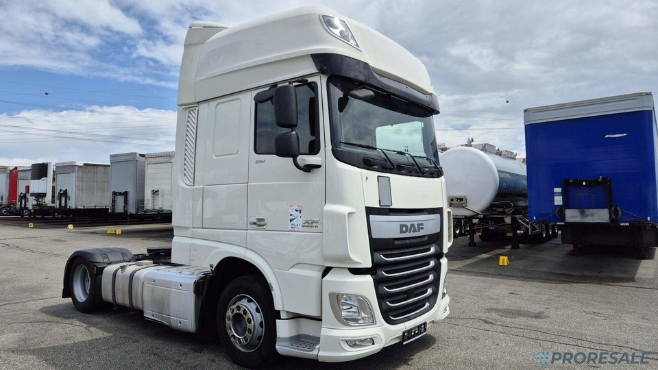 DAF XF 510 FT LOW DECK SSC EURO 6 - Tegljač: slika 1 DAF XF 510 FT LOW DECK SSC EURO 6 - Tegljač: slika 1