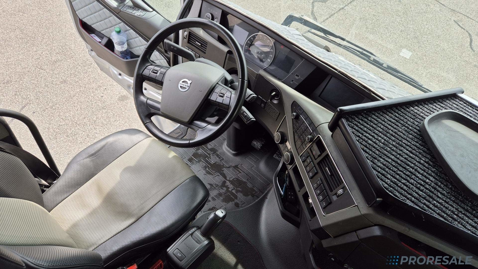 VOLVO FH 500 EURO 6 GLOBE XL - Tegljač: slika 4 VOLVO FH 500 EURO 6 GLOBE XL - Tegljač: slika 4