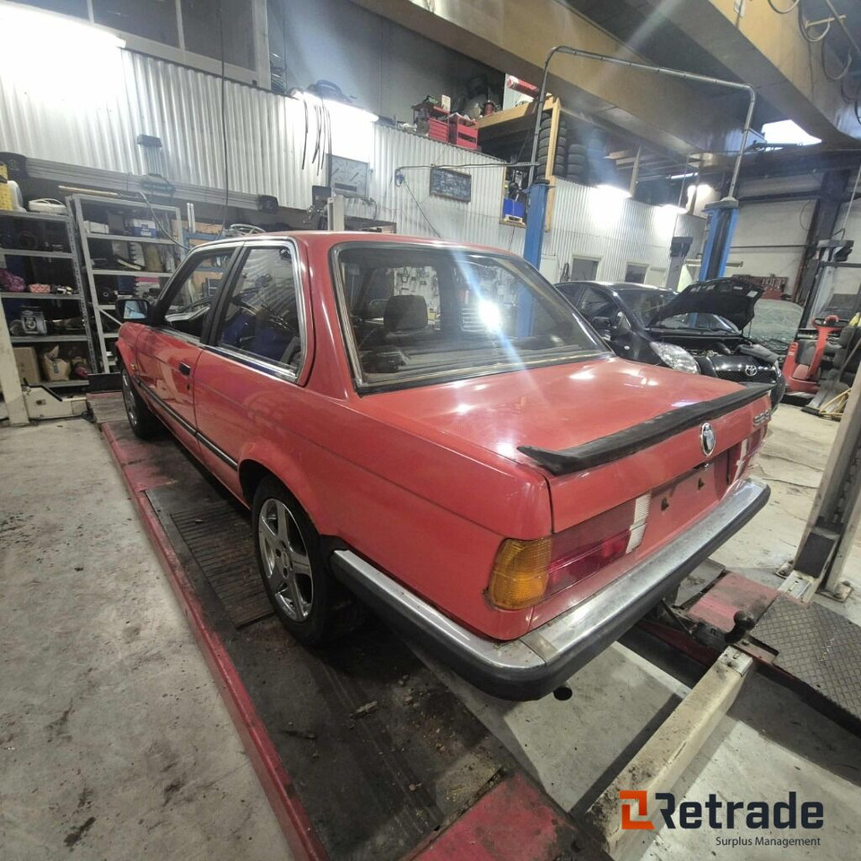 1984 BMW 323 i..Se video - Automobil: slika 5 1984 BMW 323 i..Se video - Automobil: slika 5