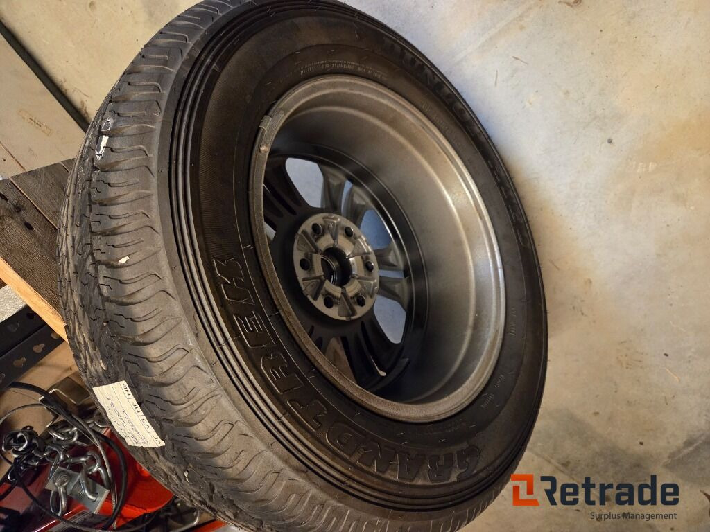 4 stk ubrukte felger og dekk som passer Mitsubishi L200 2022 mod - Građevinska oprema: slika 4 4 stk ubrukte felger og dekk som passer Mitsubishi L200 2022 mod - Građevinska oprema: slika 4