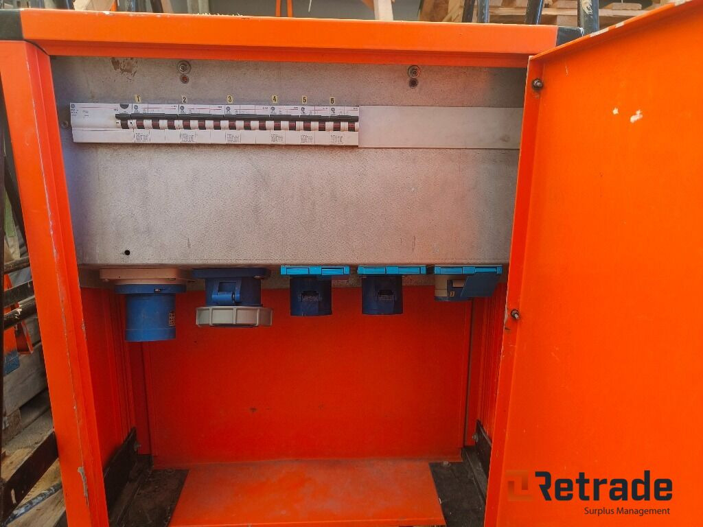 12stk Strømskap 230V 63A - Druga mašina: slika 3 12stk Strømskap 230V 63A - Druga mašina: slika 3