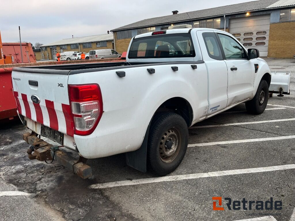 Ford Ranger 2.2 Tdci Rab Cab 4x4 Manuel med sneplov - Automobil: slika 3 Ford Ranger 2.2 Tdci Rab Cab 4x4 Manuel med sneplov - Automobil: slika 3