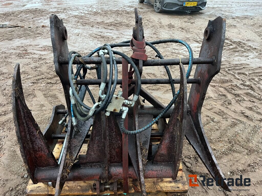 Forskelligt udstyr Overfald Dobbelt overfald til skolv - Kuka: slika 3 Forskelligt udstyr Overfald Dobbelt overfald til skolv - Kuka: slika 3