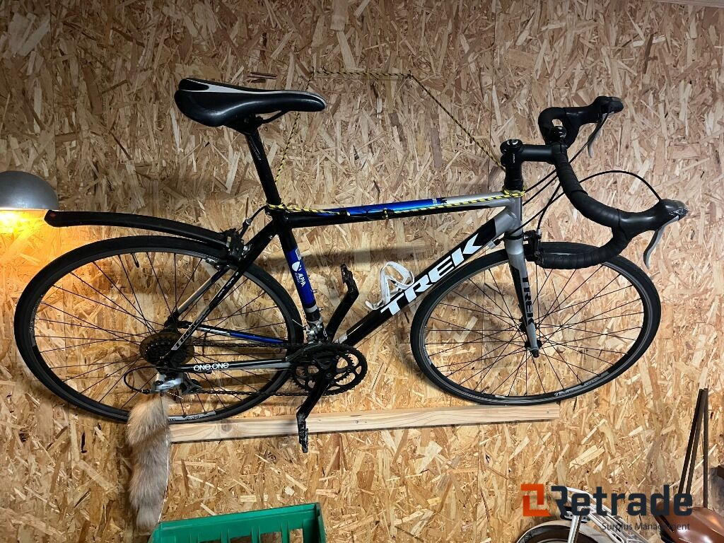 Forskelligt udstyr Trek Rasercykel - Motocikl: slika 1 Forskelligt udstyr Trek Rasercykel - Motocikl: slika 1